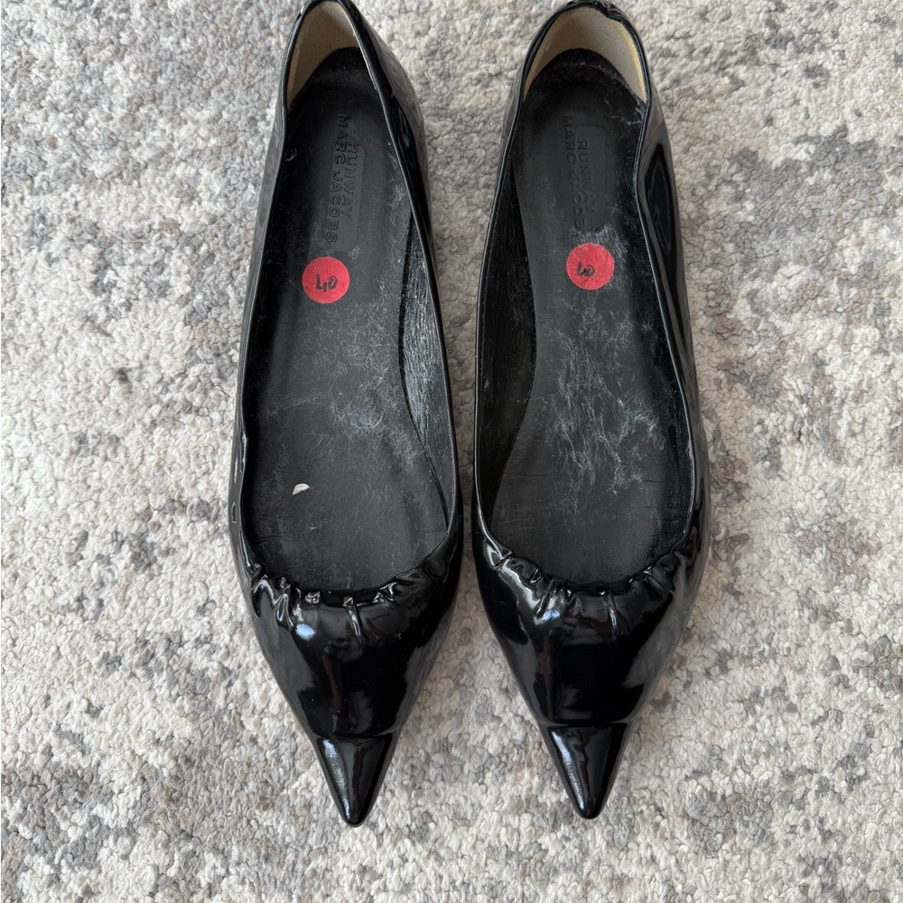 Marc Jacobs Black Patent leather Pointed Loafers